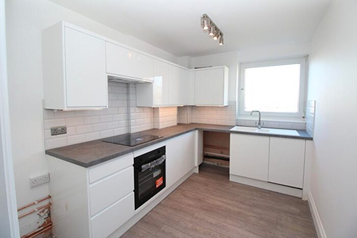 2 Bedroom Apartment To Rent In Radford Court, CM12