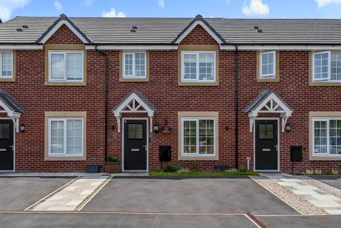 3 Bedroom Mews To Rent In Briscoe Close, Leigh, WN7