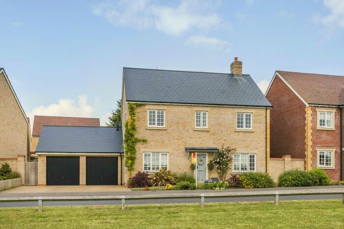 4 Bedroom Detached House To Rent In Chipping Norton, Oxfordshire, OX7