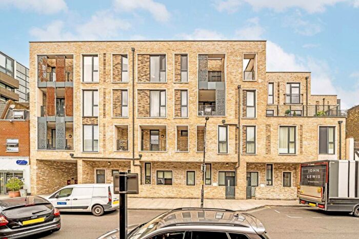 2 Bedroom Flat To Rent In Amelia Street, Elephant & Castle, SE17