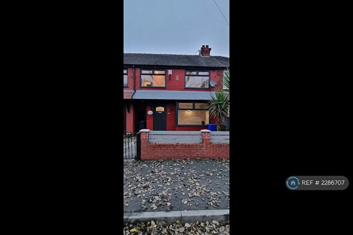 3 Bedroom Terraced House To Rent In Springfield Road, Droylsden, Manchester, M43