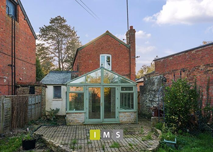 2 Bedroom End Of Terrace House To Rent In Wayside Cottages, Fringford Lodge, Bicester, OX27
