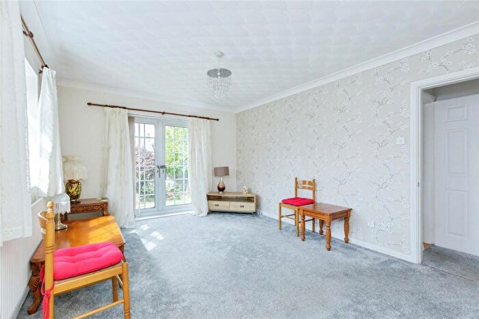 2 Bedroom Bungalow For Sale In Griffin Close, Thurmaston, Leicester, Leicestershire, LE4