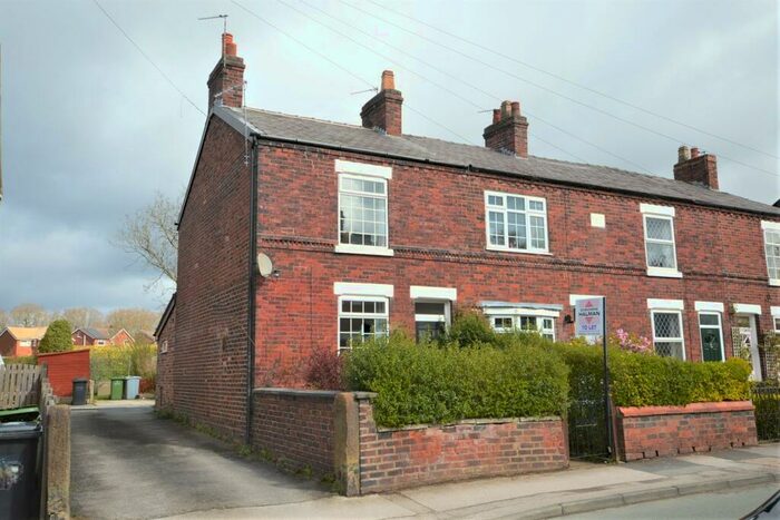 2 Bedroom End Of Terrace House To Rent In Park Lane, Poynton, Stockport, SK12