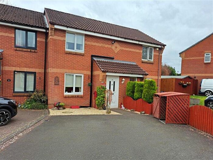 2 Bedroom Terraced House For Sale In Dovebridge Close, Sutton Coldfield, B76
