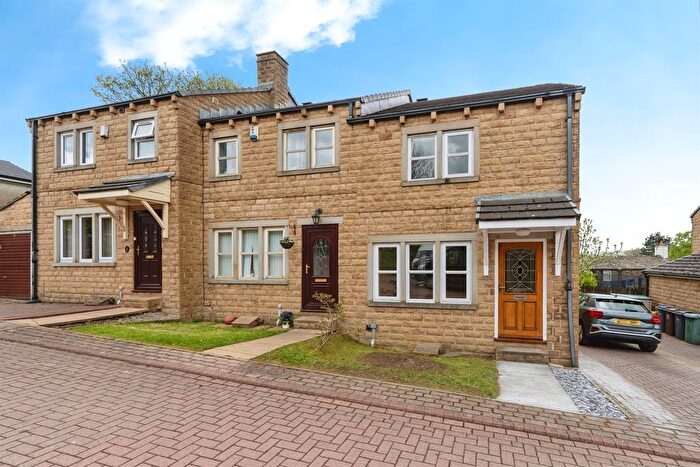 2 Bedroom End Of Terrace House For Sale In Moor Drive, Oakworth, Keighley, BD22