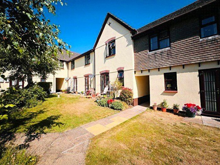 1 Bedroom End Of Terrace House For Sale In Windsor Court, Kingsbridge, TQ7