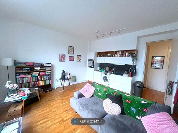 1 Bedroom Flat To Rent In Old Kent Road, London, SE1