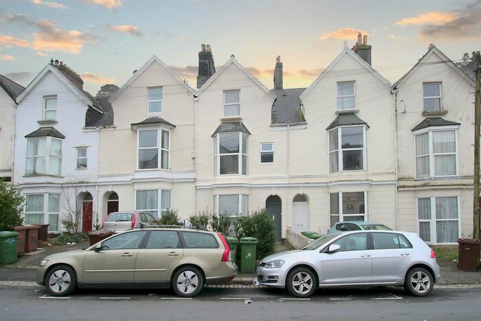 2 Bedroom Flat To Rent In Headland Park, Plymouth, PL4