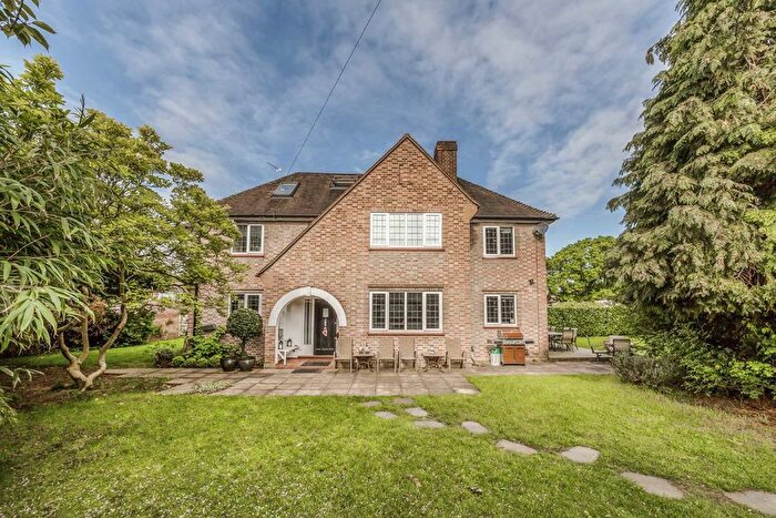 6 Bedroom Property To Rent In Lauderdale Drive, Richmond, TW10