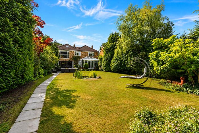 5 Bedroom Detached House For Sale In Pickford Road, Markyate, St. Albans, Hertfordshire, AL3