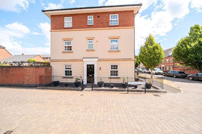 5 Bedroom Detached House For Sale In Chastleton Road, Redhouse, Swindon, SN25