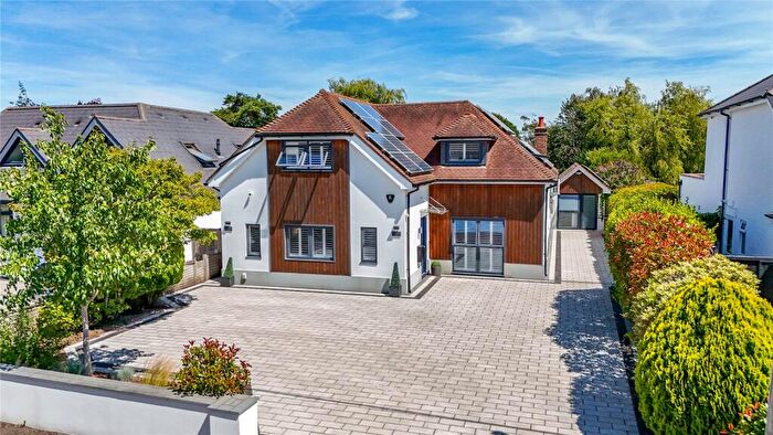 5 Bedroom Detached House For Sale In Hurn Way, Christchurch, Dorset, BH23