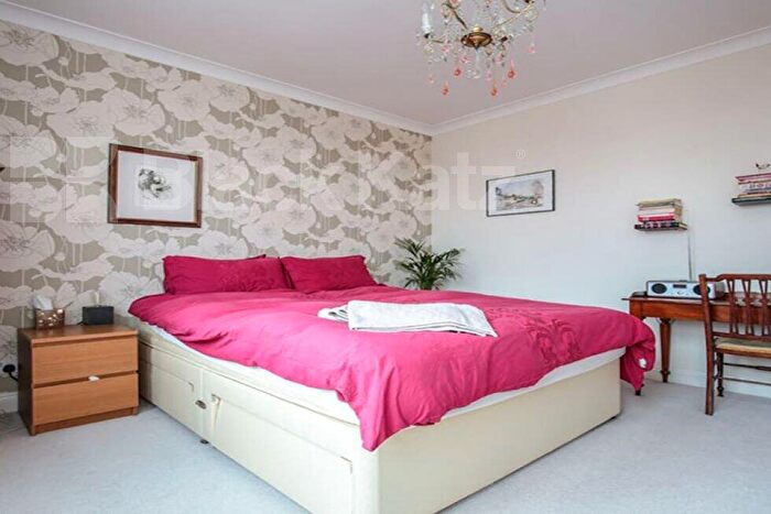 2 Bedroom Flat To Rent In Ferme Park Road, Crouch End, N8