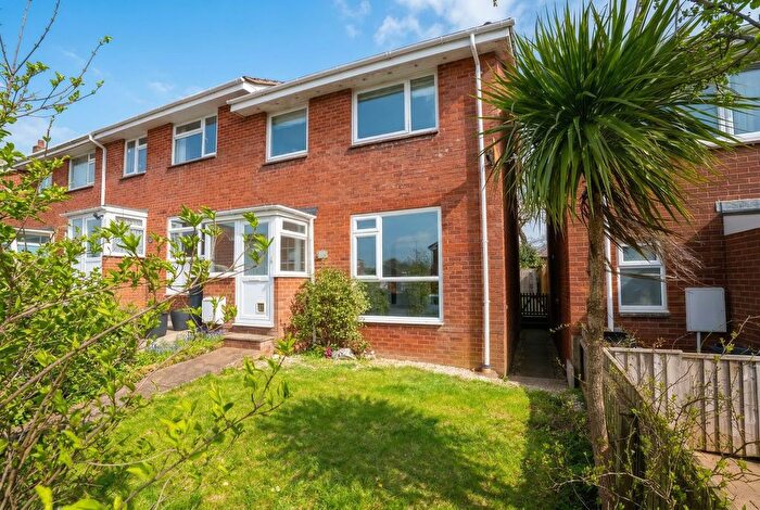 3 Bedroom Semi-Detached House For Sale In Barn Park, Crediton, EX17