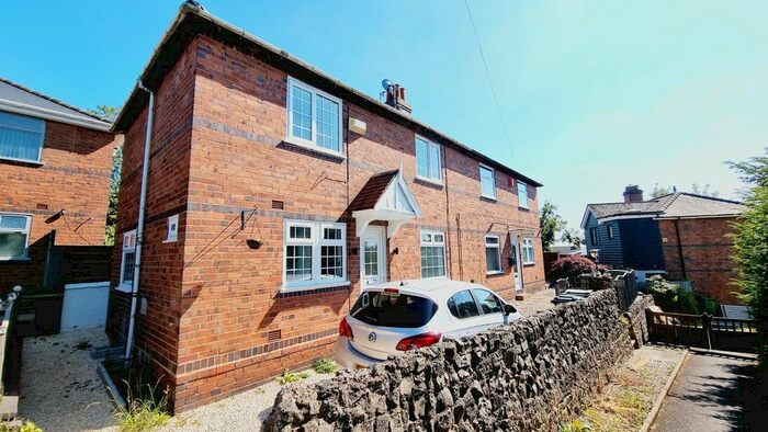 3 Bedroom Property To Rent In Woodbury Close, Brierley Hill, DY5