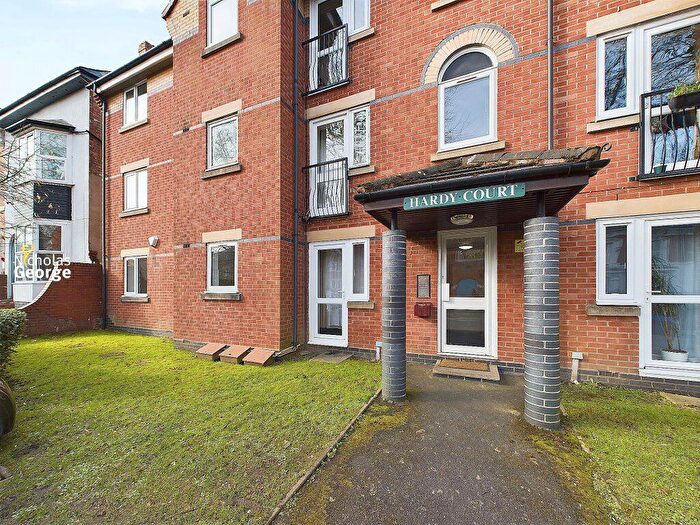 2 Bedroom Flat To Rent In Hardy Court, Moseley, Birmingham, B13