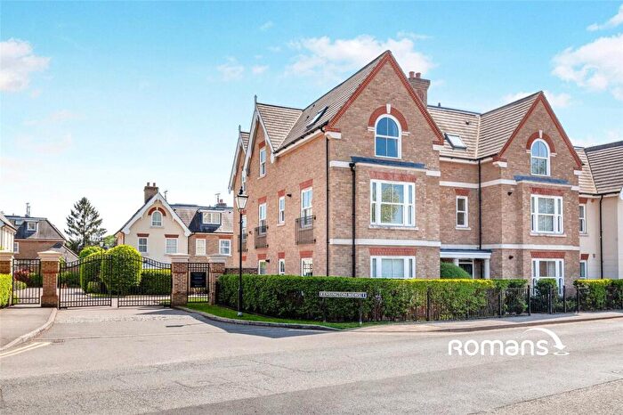 2 Bedroom Flat To Rent In St. Leonards Road, Windsor, SL4