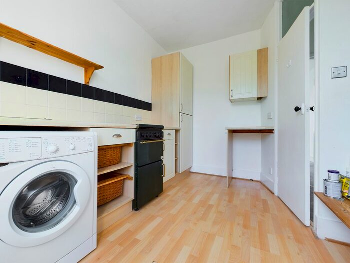 Studio To Rent In Montgomery Street, Hove, BN3