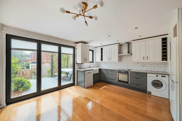 3 Bedroom Terraced House To Rent In Manor Way Blackheath, SE3