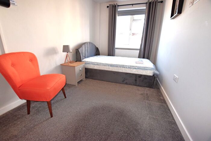 1 Bedroom Flat To Rent In Bridge Street, Town Centre, Northampton, NN1