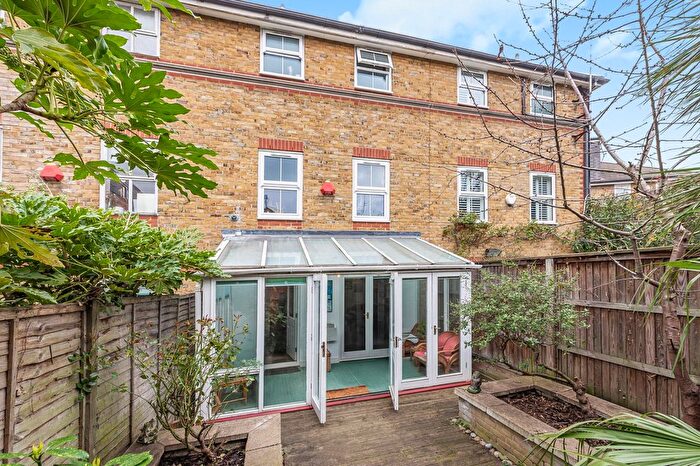 3 Bedroom Property For Sale In Collard Place, Camden Town, NW1