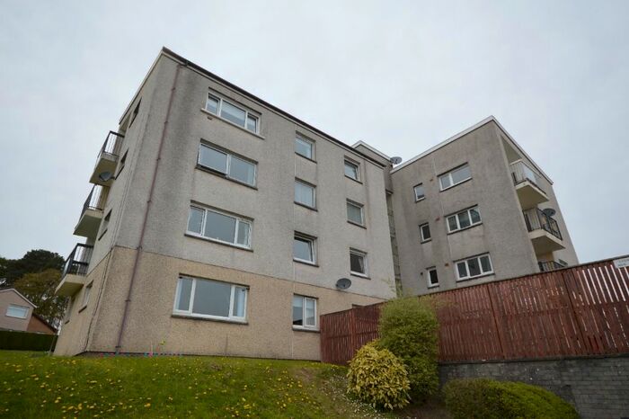 3 Bedroom Flat To Rent In Loch Assynt, East Kilbride, South Lanarkshire, G74