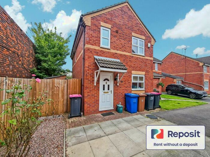 3 Bedroom Semi-Detached House To Rent In Georgette Drive, Salford, Manchester, M3