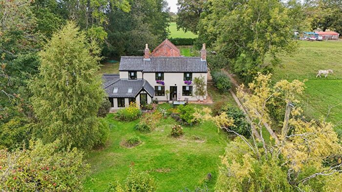 4 Bedroom Farm House For Sale In Alpington, Norwich, Norfolk, NR14