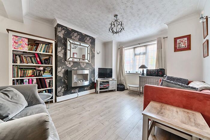 4 Bedroom Terraced House For Sale In Ridler Road, Enfield, EN1