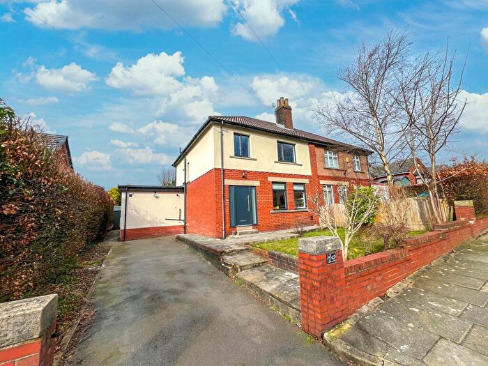 3 Bedroom Semi Detached House For Sale In Kendal Road West, Holcombe Brook, Ramsbottom, Bury, BL0