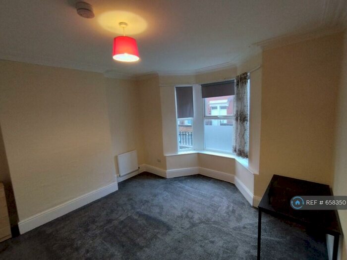 2 Bedroom Flat To Rent In Hampstead Road, Newcastle Upon Tyne, NE4