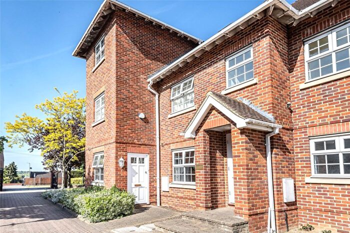 2 Bedroom Maisonette For Sale In Artillery Mews, Tilehurst Road, Reading, Berkshire, RG30
