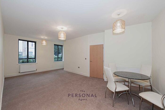 1 Bedroom Apartment To Rent In Chelsea Court, Epsom, KT18