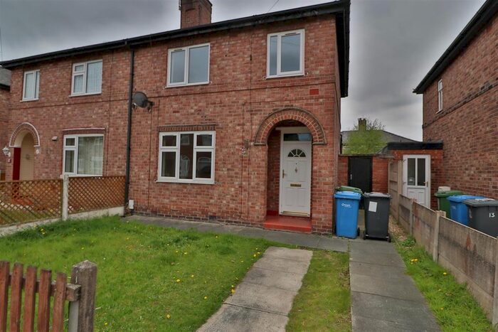 3 Bedroom Semi-Detached House To Rent In Westbrook Avenue, Latchford, Warrington, WA4
