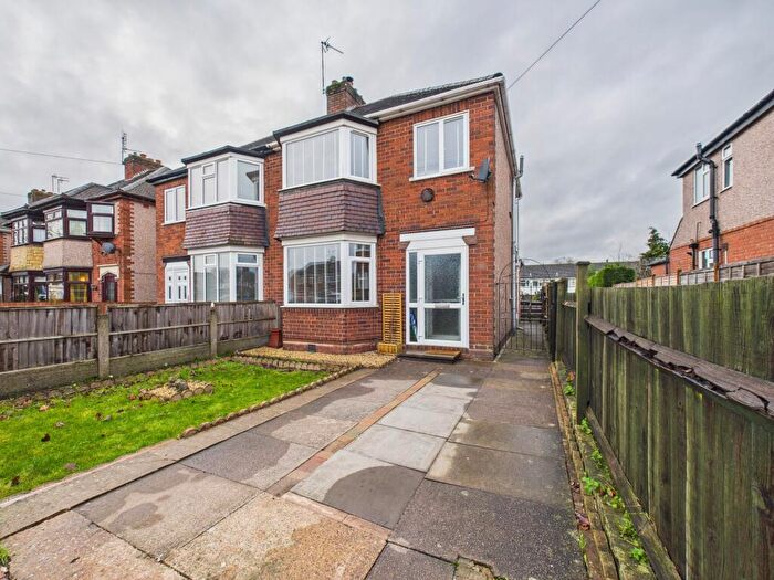 3 Bedroom Semi Detached House For Sale In Newdigate Road, Bedworth, CV12