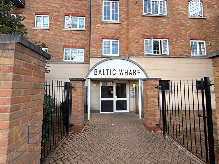 2 Bedroom Apartment To Rent In Baltic Wharf, Clifton Marine Parade, Gravesend, Kent, DA11