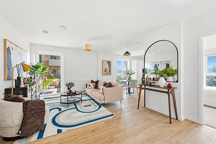 3 Bedroom Apartment To Rent In Goodmayes Square, Teal Road, Ilford, IG3