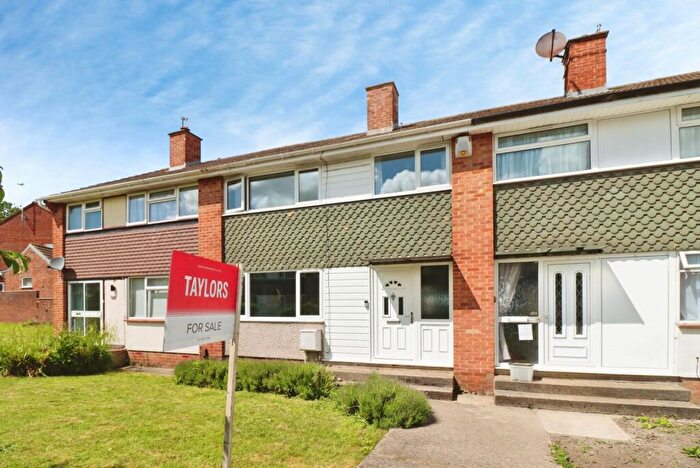 3 Bedroom Terraced House For Sale In Chavenage, Kingswood, Bristol, BS15