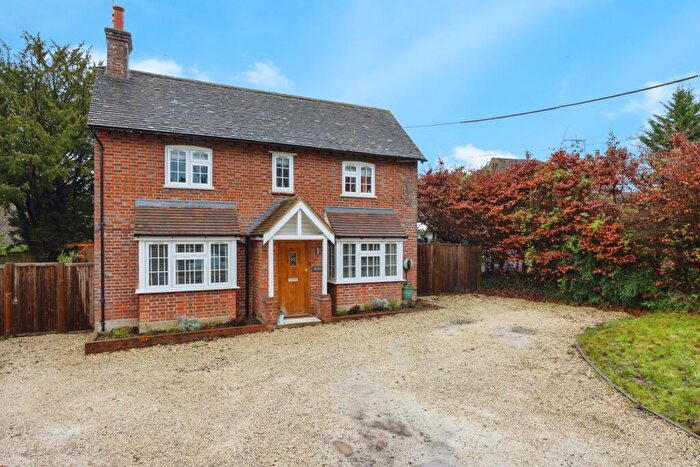 3 Bedroom Detached House For Sale In Birtley Green, Bramley, Guildford, Surrey, GU5