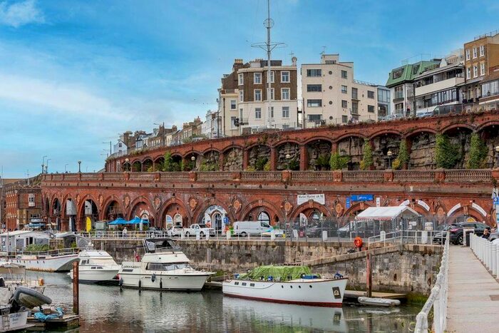 1 Bedroom Flat To Rent In Queen Street, Ramsgate, CT11