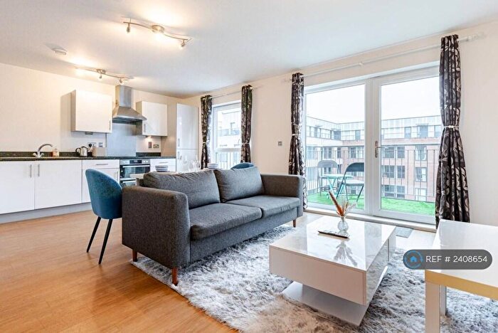 2 Bedroom Flat To Rent In Pulse Court, Romford, RM7