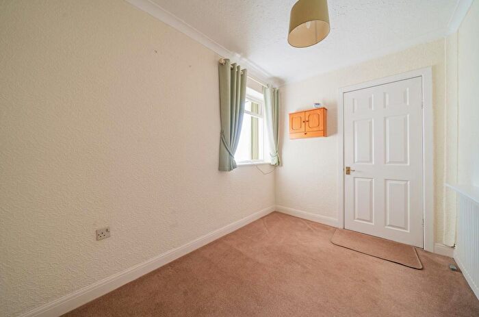 2 Bedroom Detached House For Sale In Admirals Walk, Sketty, Swansea, SA2