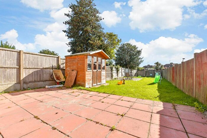 2 Bedroom Terraced House For Sale In Redsull Avenue, Deal, Kent, CT14