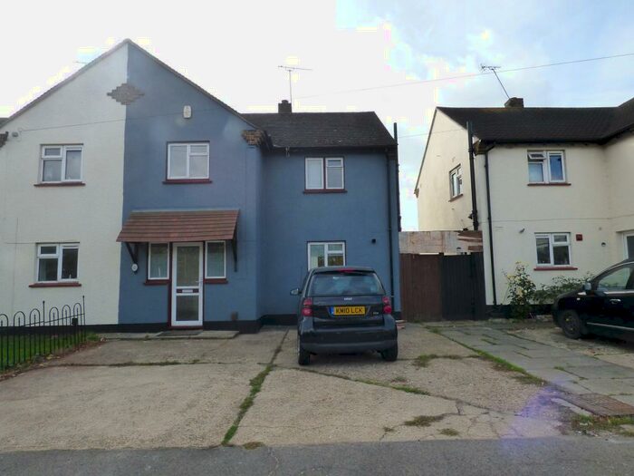 3 Bedroom Semi-Detached House To Rent In Eastern Avenue, Southend-on-Sea, SS2