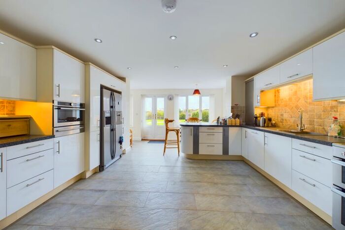 3 Bedroom Detached House For Sale In Bythorn, Huntingdon, Cambridgeshire, PE28