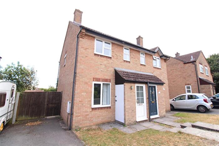 2 Bedroom Semi-Detached House To Rent In Redwood Drive, Fareham, Hampshire, PO16