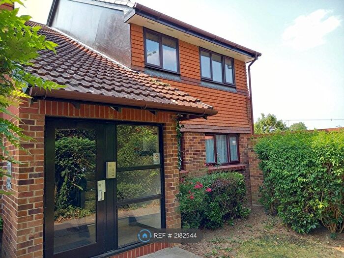 2 Bedroom Flat To Rent In Maltings Lane, Witham, CM8