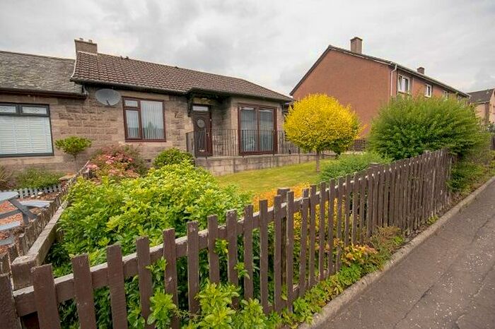 3 Bedroom Bungalow To Rent In Montrose Crescent, Lochore, KY5