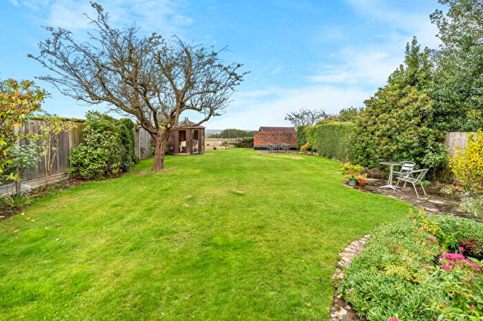 4 Bedroom Detached House For Sale In Great Wheatley Road, Rayleigh, SS6